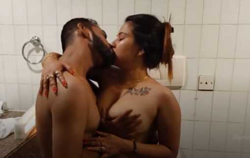 Tina Bhavi Nicely Fucked in Bathroom